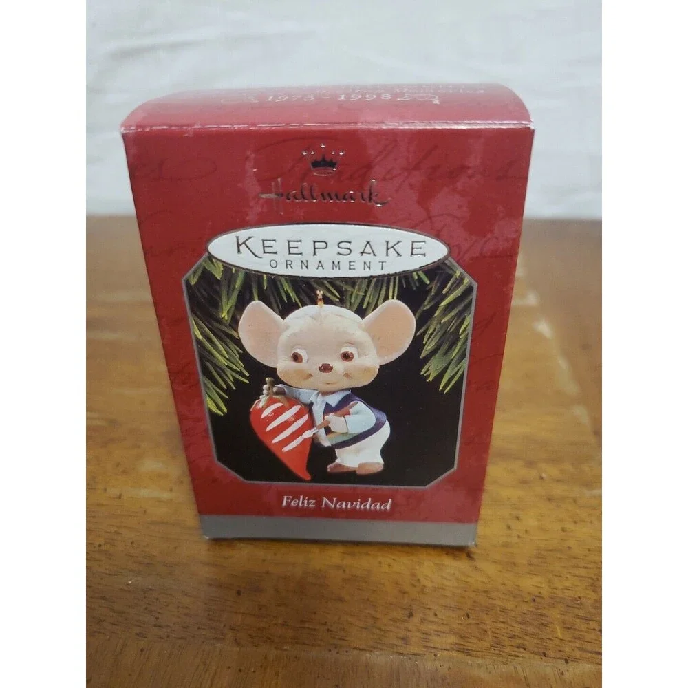 FELIZ NAVIDAD Christmas ornament Hallmark Mouse w/ Red Hot Chili Pepper 1998 NIB